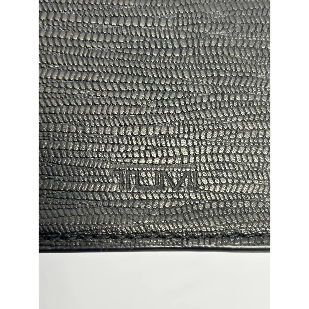 Tumi Bi-Fold Wallet Mens‎ Black Leather Embossed Credit Card Slot Rectangular